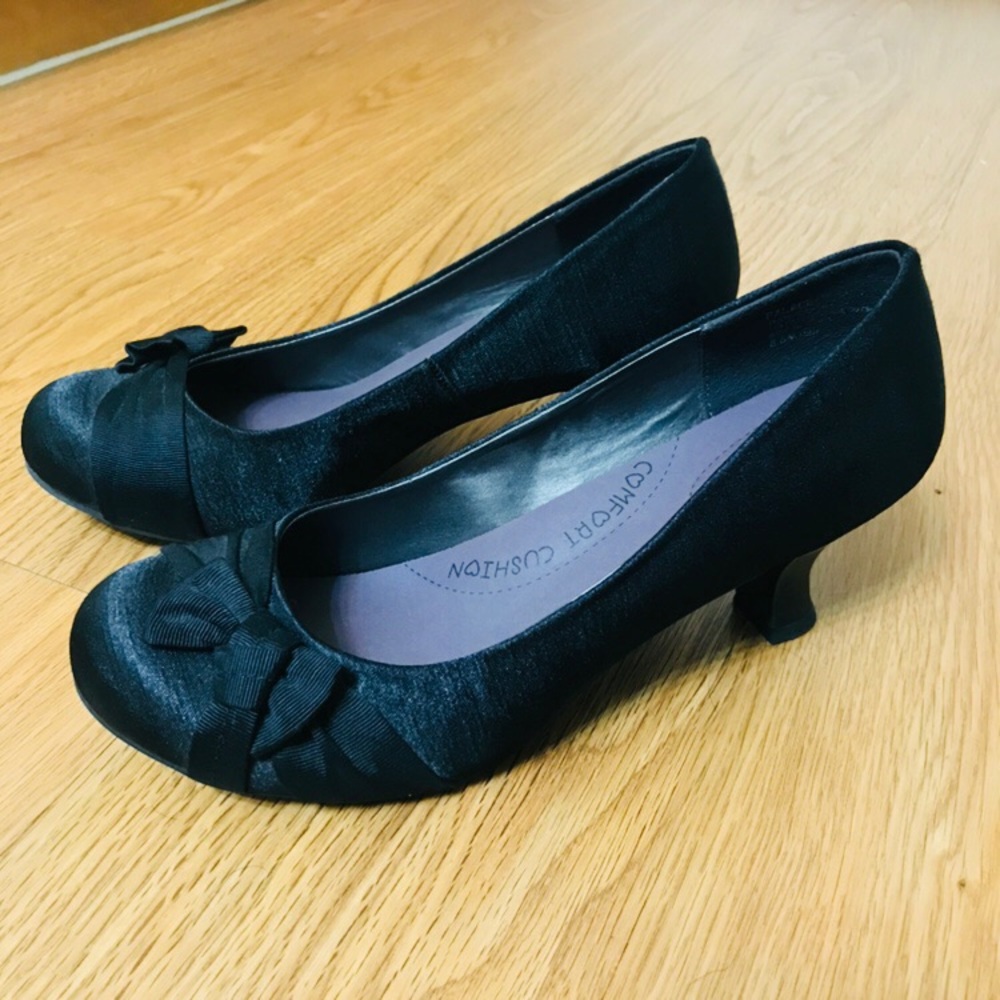 Women’s Dress Shoes (pumps)